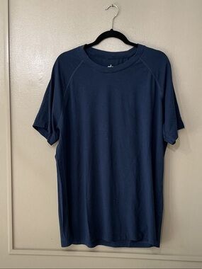 ALO Yoga Men's Navy Short Sleeve Crewneck Tee